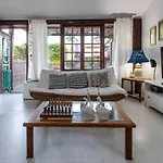 Condomínio Buzios Resort - Pé Na Areia - Cs 3 Sts